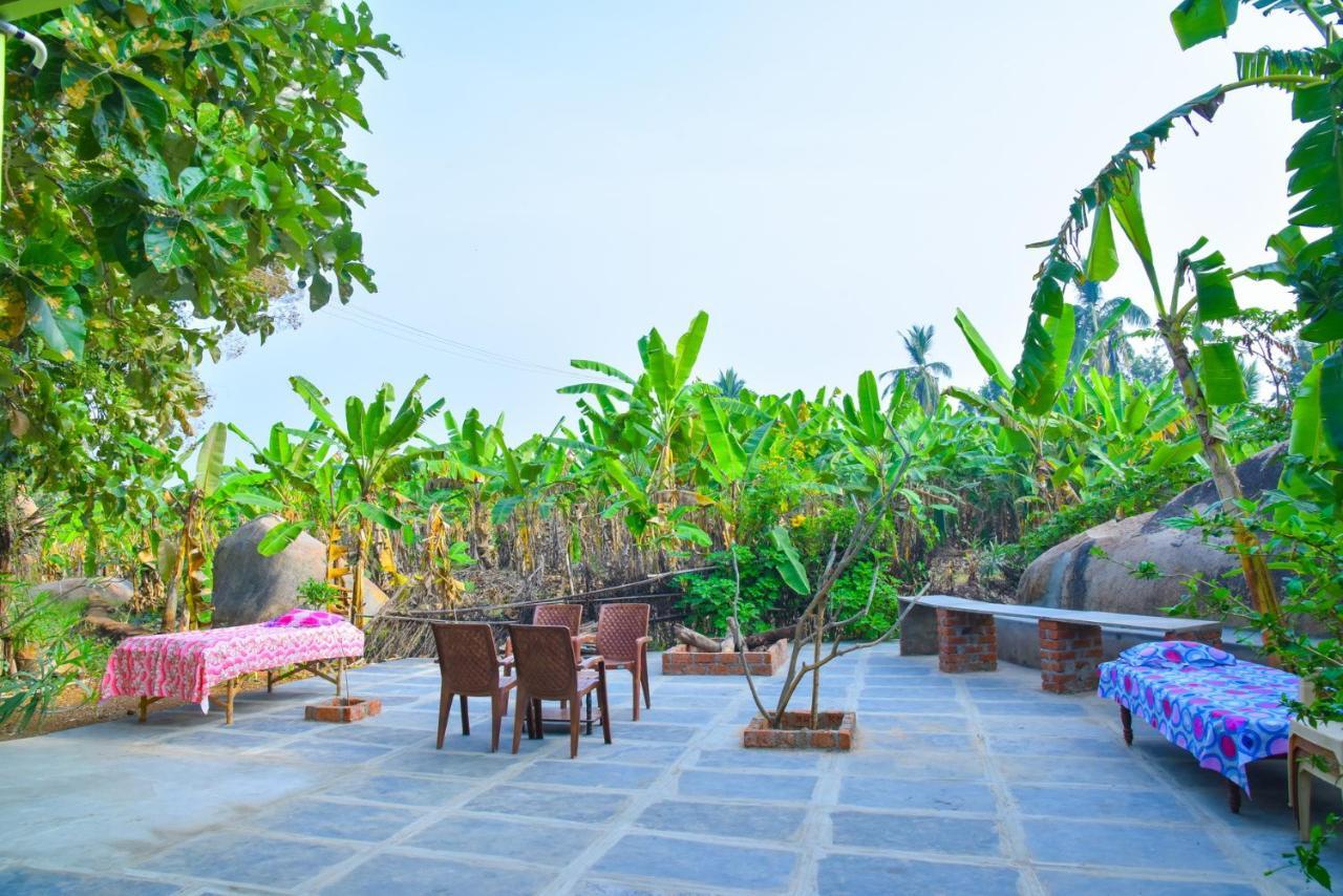 Gopi Plantation Homestay Хампі Екстер'єр фото